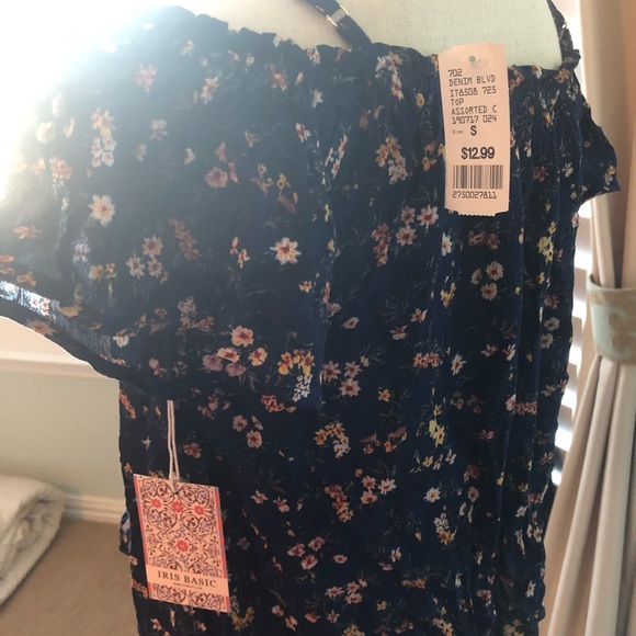 Top - Picture 5 of 6